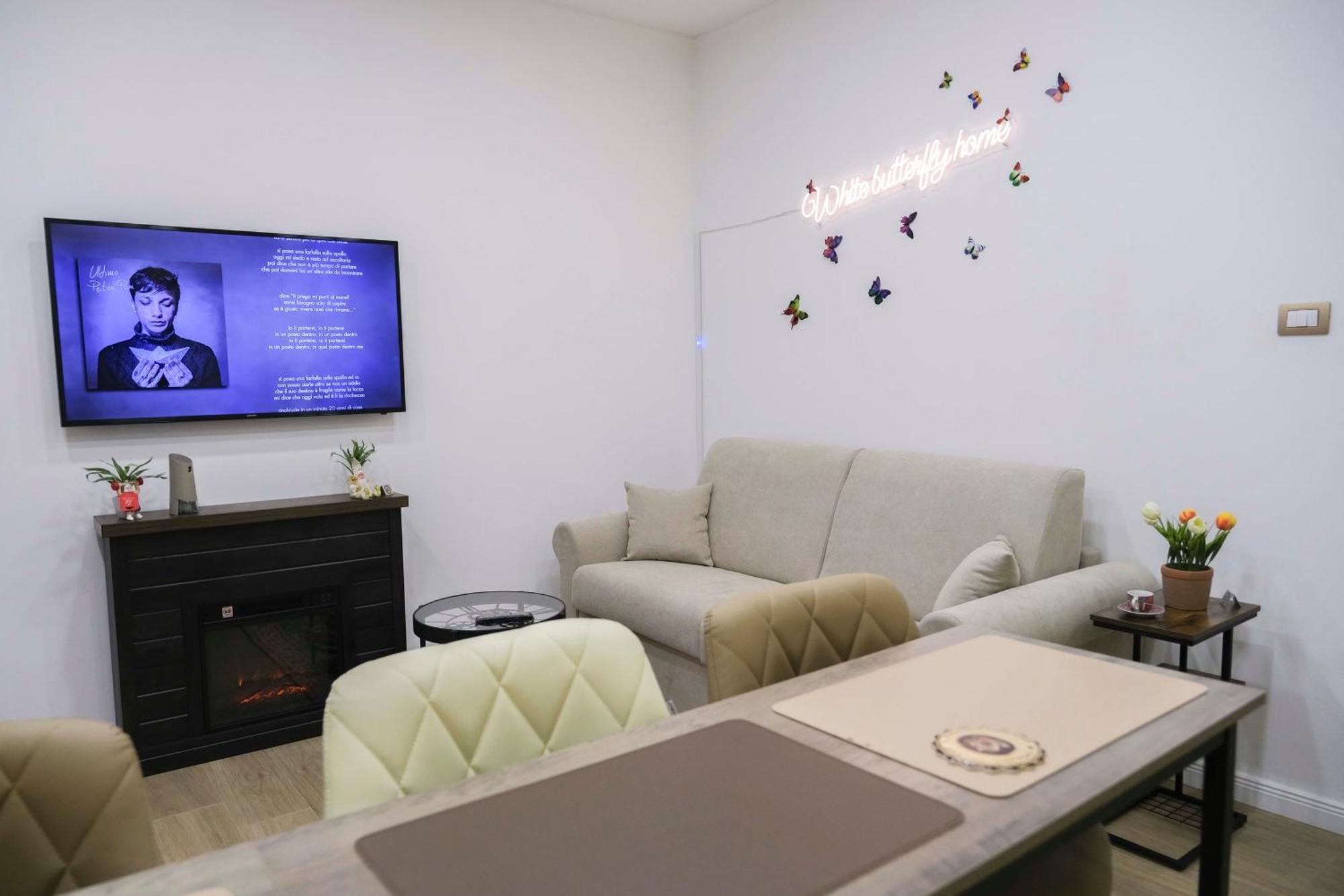 White Butterfly Home Napoli Exterior foto